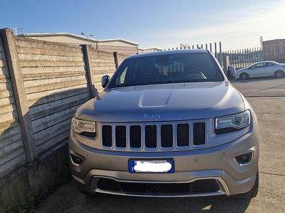 Usata Jeep Grand Cherokee Overland 241 CV (177 kW) 2015 Grigio SUV