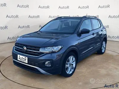 Begagnad VW T-Cross Style 95 HK (69 kW) 2022 Grå SUV