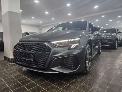 Usata Audi A3 S-Line 150 CV (110 kW) 2023 Grigio daytona metallizzato Berlina