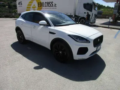 Usata Jaguar E-Pace R-Dynamic 150 CV (110 kW) 2020 Bianco SUV