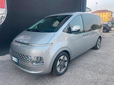 Usata Hyundai Staria 177 CV (130 kW) 2023 Grigio Monovolume