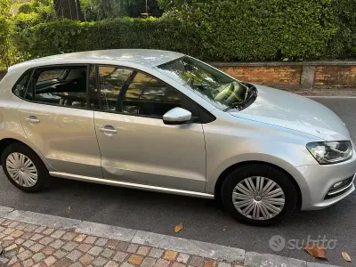Usata VW Polo Comfortline 90 CV (66 kW) 2015 Grigio Berlina