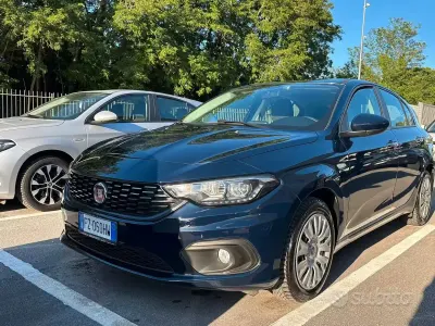 Usata Fiat Tipo 120 CV (88 kW) 2019 Blu Berlina