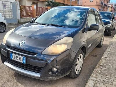 Usata Renault Clio II 75 CV (55 kW) 2010 Nero Berlina