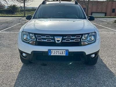 Usata Dacia Duster 110 CV (80 kW) 2017 Bianco SUV