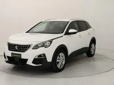 Usata Peugeot 3008 Business-Line 131 CV (96 kW) 2020 Bianco SUV