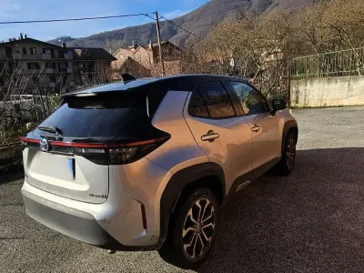Usata Toyota Yaris Hybrid