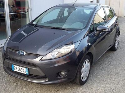 Usata Ford Fiesta Titanium 95 CV (69 kW) 2010 Antracite metallizzato Utilitaria