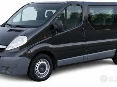 Usata Opel Vivaro 120 CV (88 kW) 2007 Nero Monovolume