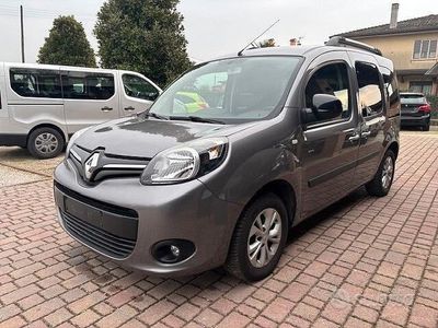 Usata Renault Kangoo 115 CV (84 kW) 2017 Grigio Monovolume