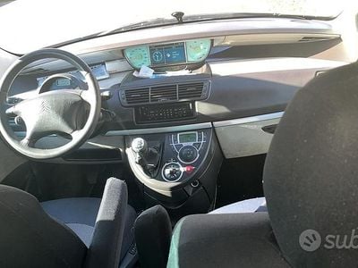 Usata Citroën C8 Exclusive 128 CV (94 kW) 2005 Grigio Monovolume