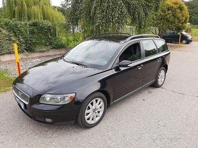 Usata Volvo V50 Momentum 136 CV (100 kW) 2006 Nero Station wagon