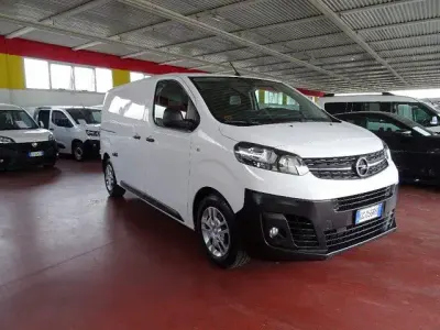 Usata Opel Vivaro-e Combi Enjoy 119 CV (87 kW) 2021 Bianco Monovolume