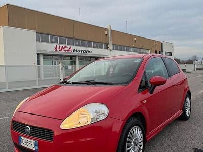 Rosso Usata 2007 Fiat Grande Punto Active Utilitaria | 2200 € (Buon prezzo)