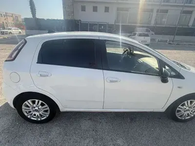 Usata Fiat Grande Punto S 75 CV (55 kW) 2011 Utilitaria