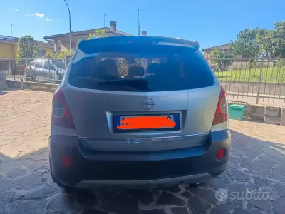 Usata Opel Antara Cosmo 150 CV (110 kW) 2008 Grigio SUV