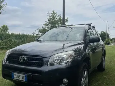 Usata Toyota RAV4 Sol 152 CV (111 kW) 2008 Nero SUV