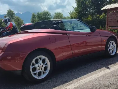 Usata Alfa Romeo Spider 150 CV (110 kW) 1996 Cabrio