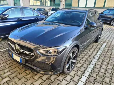 Usata Mercedes C220 Premium Plus 200 CV (147 kW) 2022 Grigio Station wagon