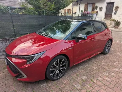Usata Toyota Corolla Style 152 CV (111 kW) 2019 Rosso Berlina