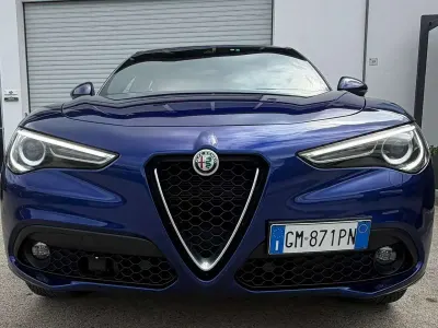 Usata Alfa Romeo Stelvio Ti 209 CV (153 kW) 2023 Blu anodizzato SUV