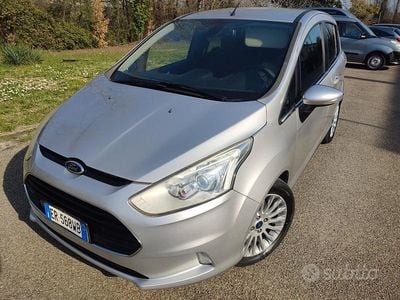 Usata Ford B-MAX Titanium 75 CV (55 kW) 2013 Grigio Monovolume