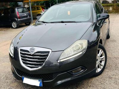 Usata Lancia Delta Gold 120 CV (88 kW) 2013 Grigio Utilitaria