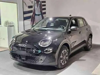 Nuova Fiat 600 101 CV (74 kW) 2025 Nero SUV