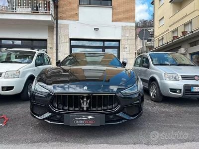 Usata Maserati Ghibli 275 CV (202 kW) 2020 Nero Berlina