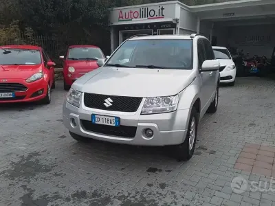 Usata Suzuki Grand Vitara 129 CV (94 kW) 2009 Grigio SUV