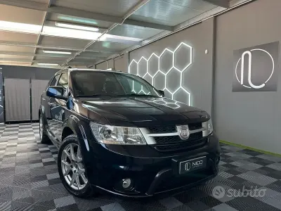 Usata Fiat Freemont Urban 140 CV (102 kW) 2013 Blu SUV