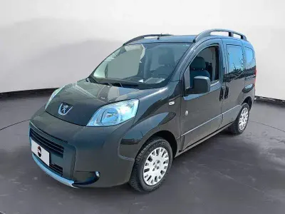Usata Peugeot Bipper Outdoor 75 CV (55 kW) 2013 Nero Monovolume