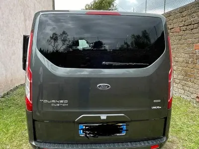 Occasion Ford Tourneo 2020 Gris Berline