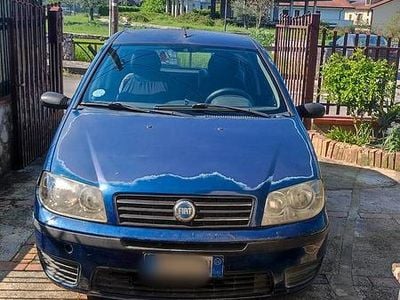 Usata Fiat Punto 69 CV (50 kW) 2004 Blu Utilitaria
