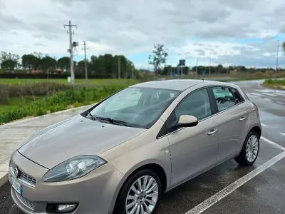 Usata Fiat Bravo 120 CV (88 kW) 2010 Utilitaria