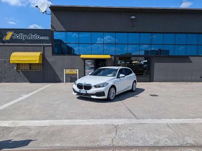 Usata BMW 116 Advantage 116 CV (85 kW) 2023 Bianco / pastello Utilitaria