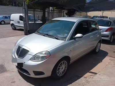 Usata Lancia Ypsilon 60 CV (44 kW) 2009 Grigio Utilitaria