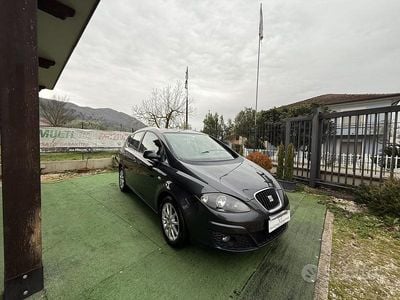 Usata Seat Altea XL Style 105 CV (77 kW) 2011 Grigio Monovolume