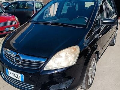Usata Opel Zafira Cosmo 150 CV (110 kW) 2009 Nero Monovolume