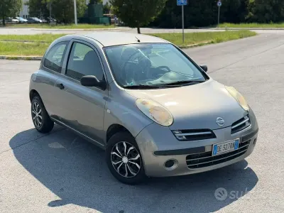 Usata Nissan Micra 65 CV (47 kW) 2007 Grigio Berlina