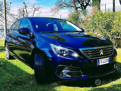 Usata Peugeot 308 Allure 130 CV (95 kW) 2019 Blu Berlina