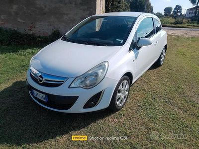 Usata Opel Corsa 85 CV (62 kW) 2011 Utilitaria