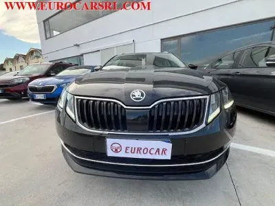 Usata Skoda Octavia G-TEC Style 110 CV (80 kW) 2017 Nero Station wagon