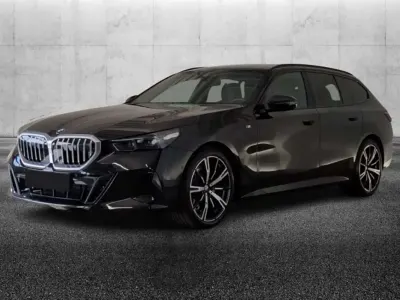 Usata BMW 520 M Sport 197 CV (144 kW) 2025 Nero Station wagon