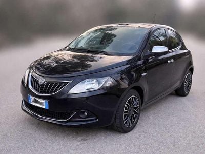 Usata Lancia Ypsilon Gold 69 CV (50 kW) 2021 Utilitaria