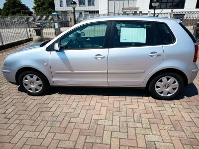 Usata VW Polo 64 CV (47 kW) 2004 Grigio Utilitaria