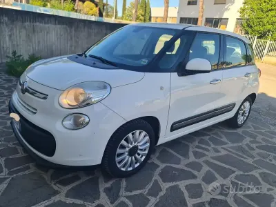 Begagnad Fiat 500L 85 HK (62 kW) 2014 Vit Minibuss