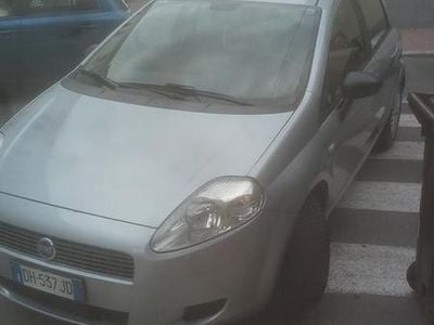 Usata Fiat Grande Punto 65 CV (47 kW) 2007 Grigio Utilitaria