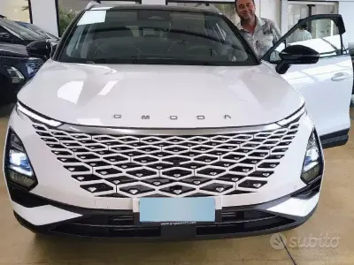 Usata Omoda 5 147 CV (108 kW) 2025 Bianco SUV