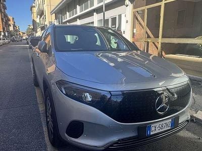 Mercedes EQA250+